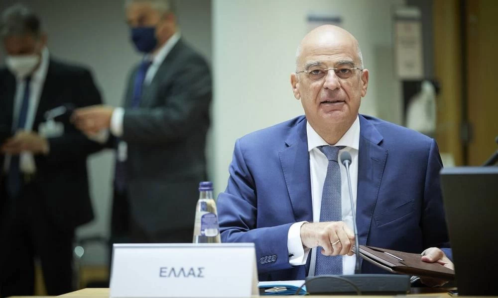 Δένδιας: Η Ελλάδα καταδικάζει τις επιθέσεις εντός της Σαουδικής Αραβίας